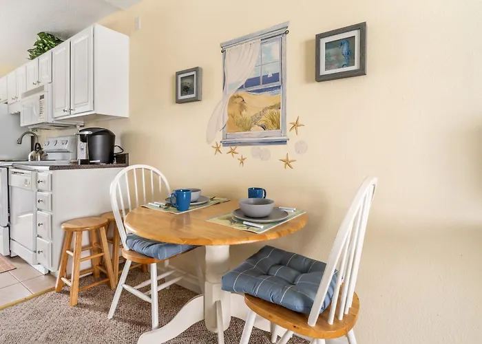 Romantic Couples' Retreat At Dominica Steps From Quiet In Ocean Ocean City